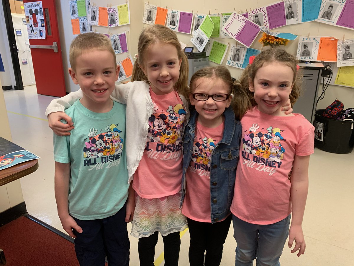 SouthNPQ's tweet photo. We are having fun dressing up for a good cause!   Twin day for the Rainbow Connection!!!   #experiencenp https://t.co/Sz2CZIoTOe