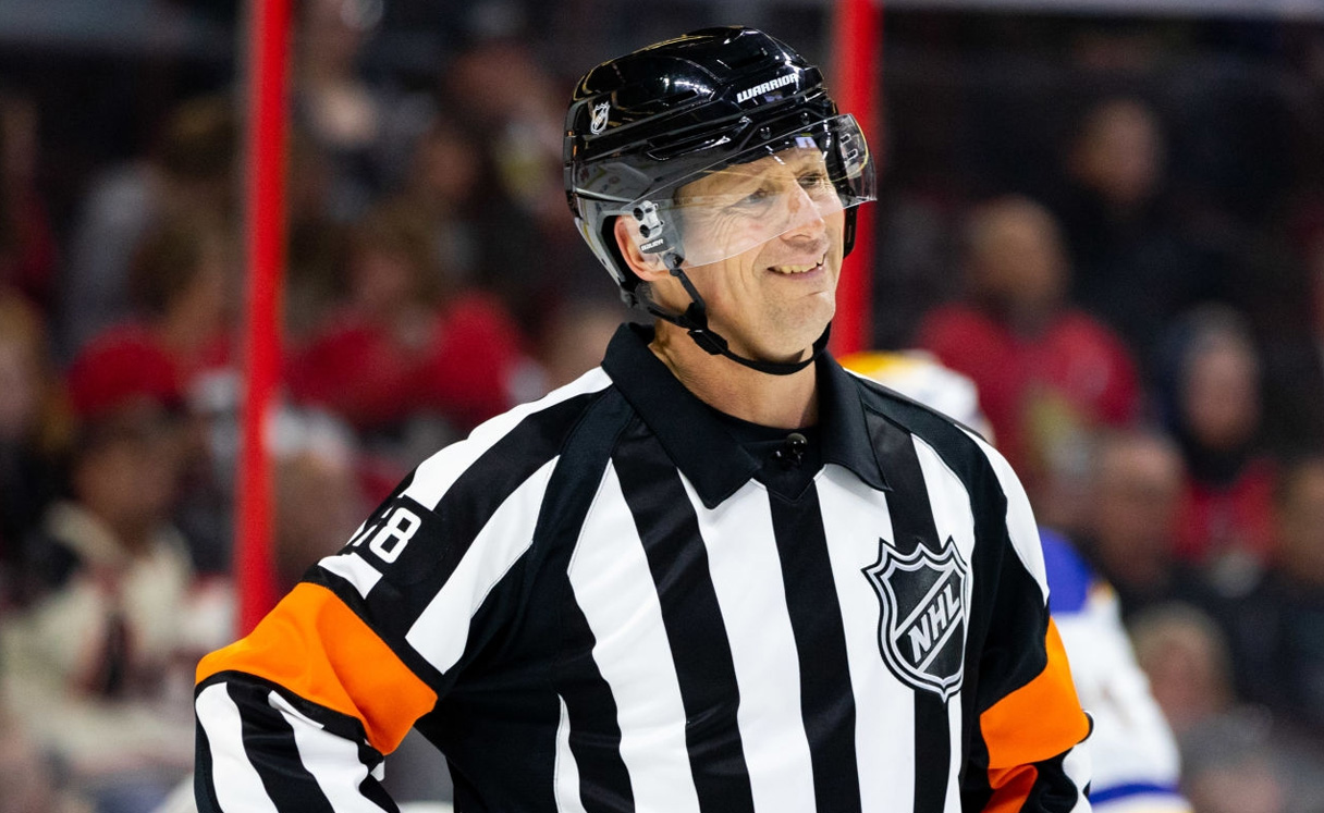 nhl referee chris lee