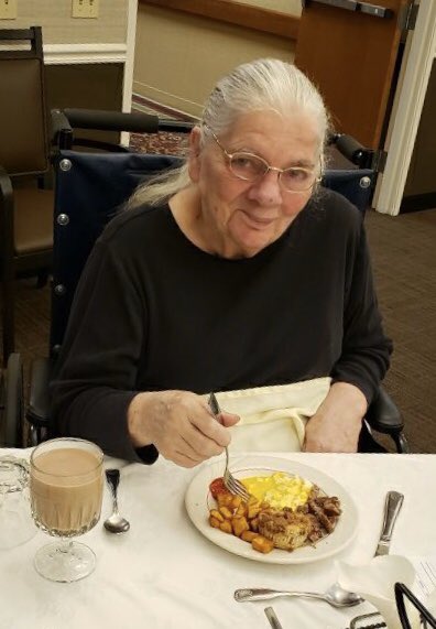 CedarRidgeHC's tweet photo. Chef Mary made our residents very happy this morning with a delicious breakfast buffet.  #SKYcloud9  #cedarridgehealthcampus #trilogyliving https://t.co/7dilclDrh6