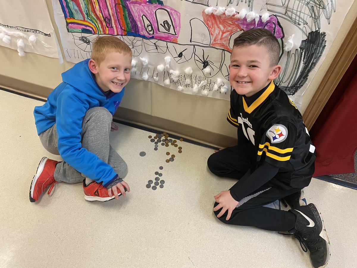 SouthNPQ's tweet photo. Show me the money!!!  Third grade buddies teamed up with First grade to count money!!!  #experiencenp https://t.co/vMxEJOUGzo