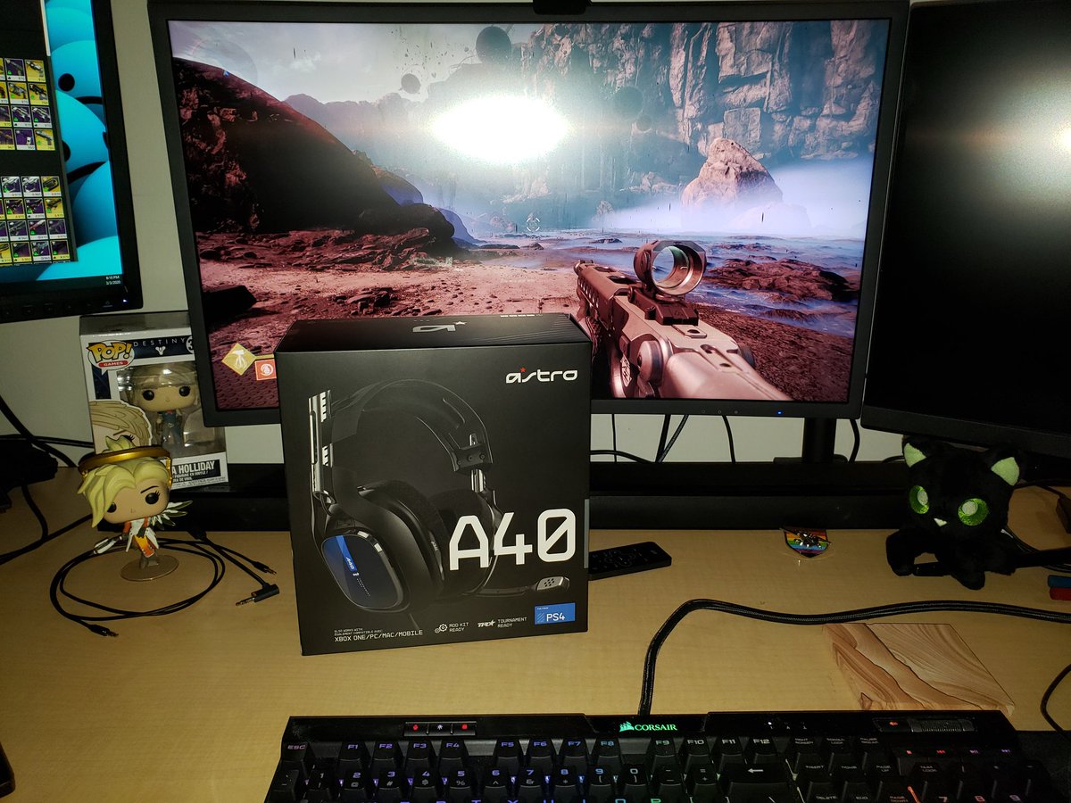 YapperFlapper's tweet photo. Thank you @LenaAxios and @ASTROGaming for the a40 headset!  Can't wait to try them out! https://t.co/fzMZSS8Pi6