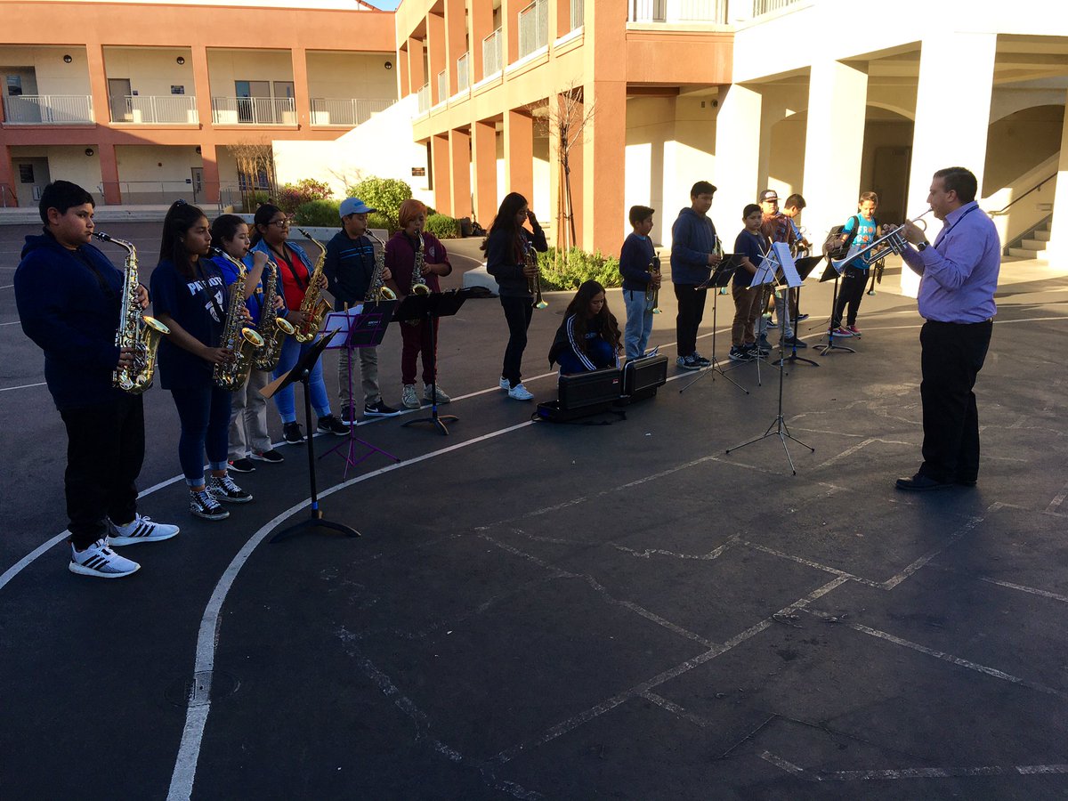 Sectional time at Honor Band. @JMarshallSchool #musiceducation #honorband @VH1SaveTheMusic @csiconnect #anaheim #amazingAESD