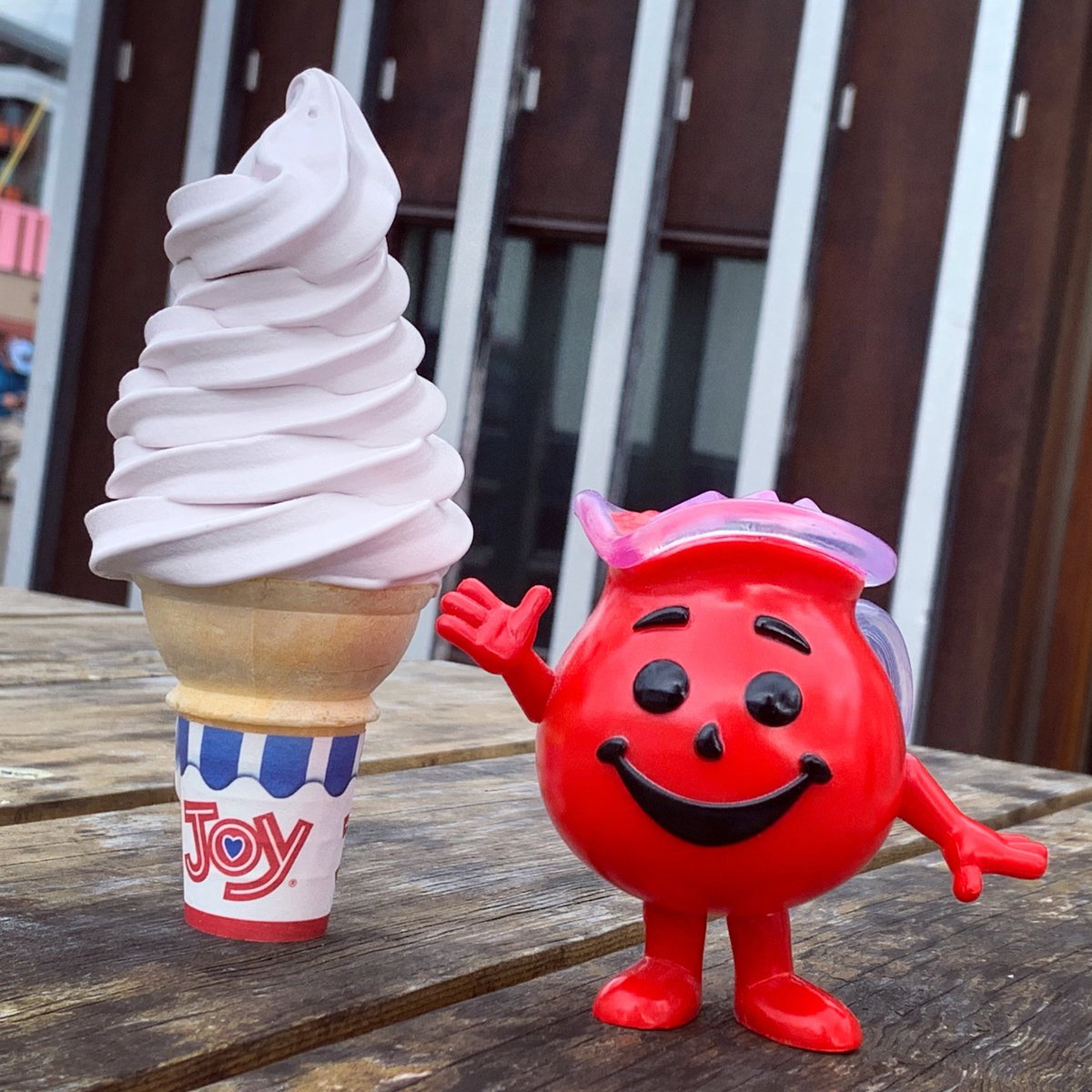 basiliskpdx's tweet photo. GRAPE 🍇🍦
"Kool-Aid Soft Serve of the Week"
What did the green grape say to the purple grape?
"Breathe you idiot, BREATHE!" 😋
.
@koolaid #softserve #icecream #koolaidman #jokesaregrape #purplestuff https://t.co/K0DyENaNoH