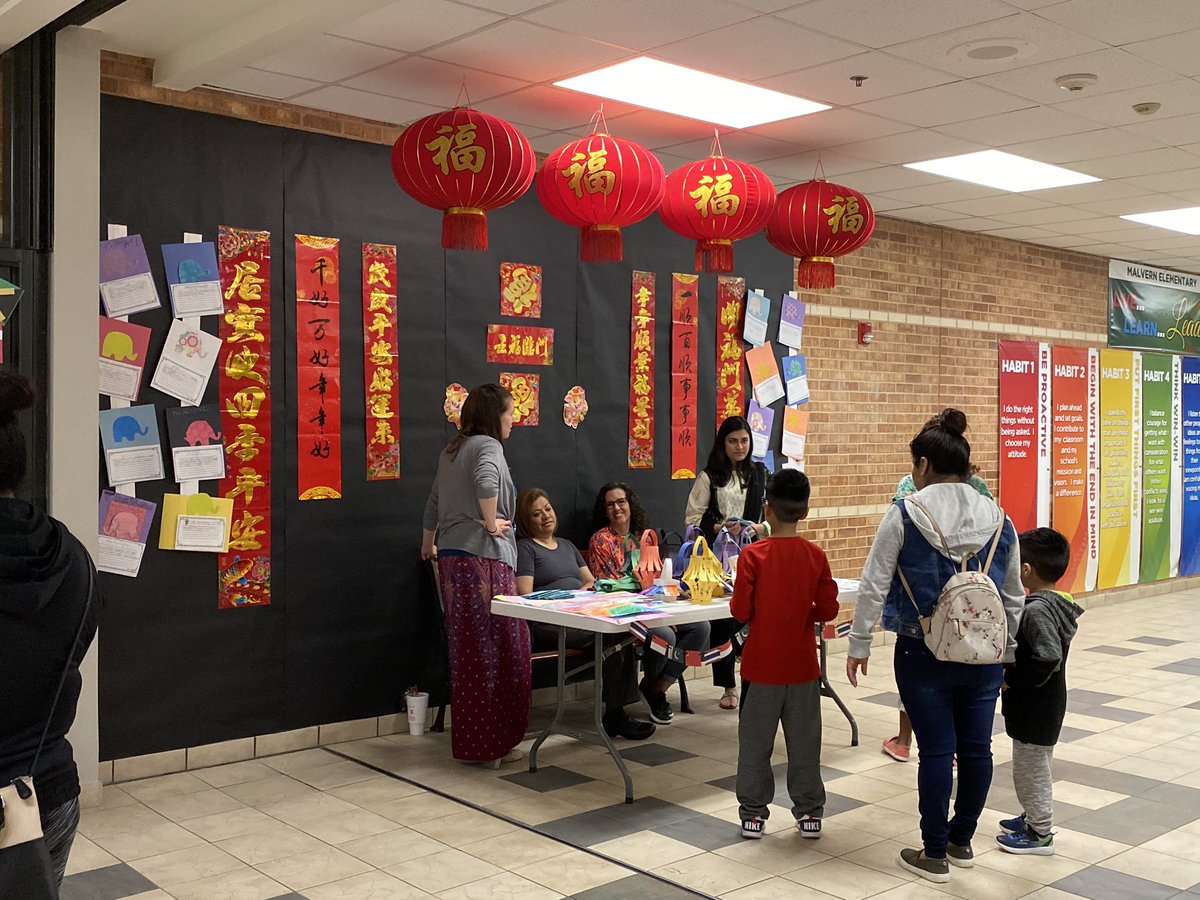 ZabGon's tweet photo. What a fun way to celebrate diversity and multiculturalism. Way to go Malvern Elementary! #mymisd #malvernes https://t.co/FuQvdsIOEo