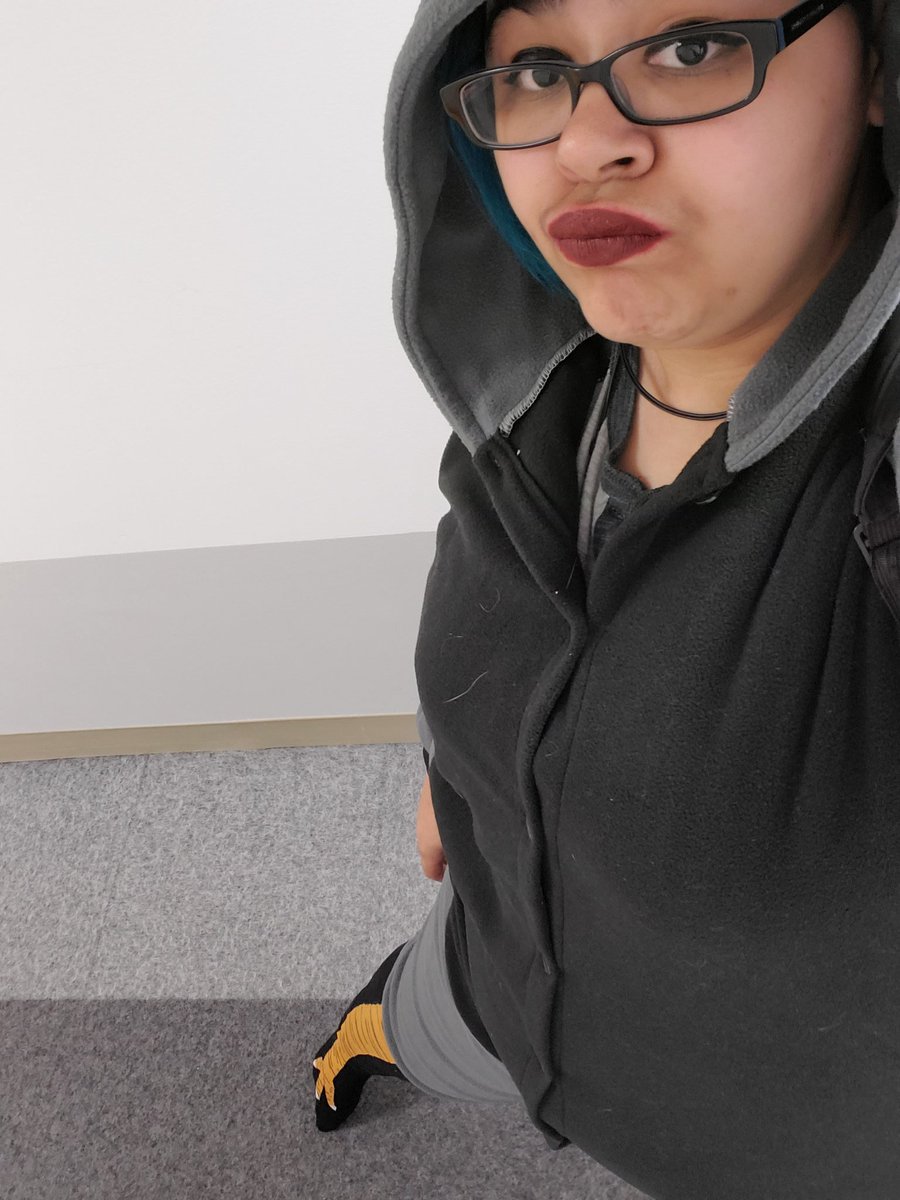 maroatts's tweet photo. READY FOR CLASS
#RangelBusiness #CreativeSeminar #ccc #columchi https://t.co/wyxA8llkE6