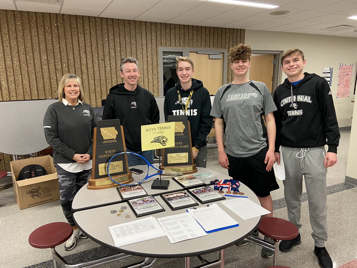 ACHSBoysTennis's tweet photo. Setting up for the 8th grade activities fair!! #nicehardware #rolljags https://t.co/V7sV9YkFoq