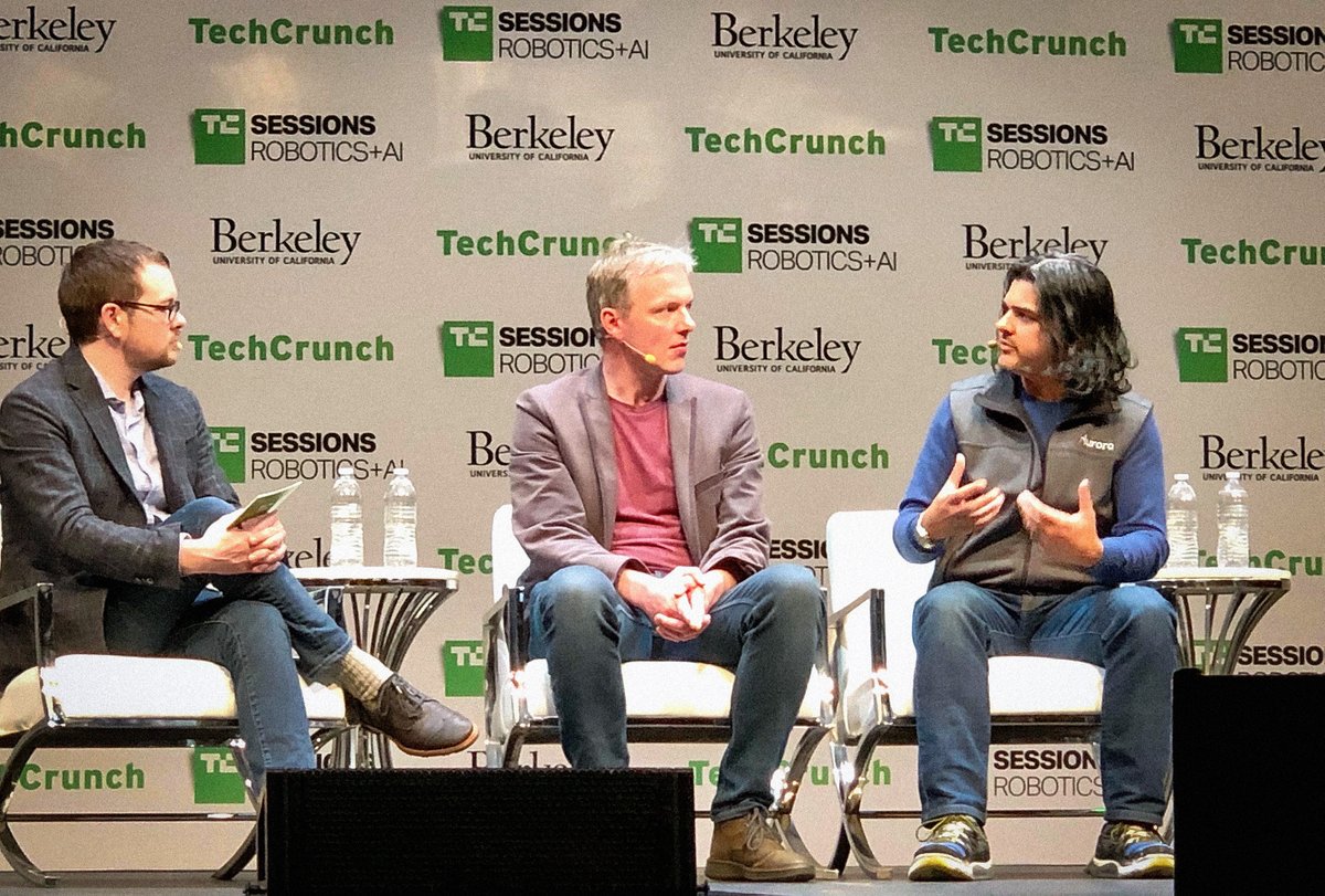 aurora_inno's tweet photo. Today at #TCRobotics, our VP of Software Engineering, Jinnah Hosein, spoke about simulation, rapid iteration, and the importance of working at a mission-driven company. If you want to learn more about joining our team, check out our open roles: https://t.co/8HZVUmU5cA https://t.co/BLWpXIxLyg