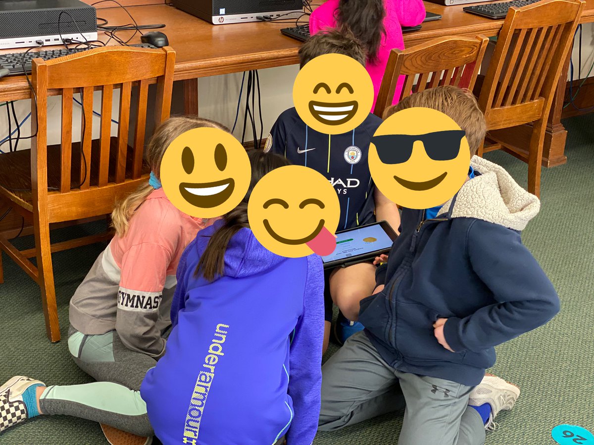 DoInkTweets's tweet photo. RT @mrdavolagcufsd: Students in @MrMadden228’s class working on the Green Screen Project with @DoInkTweets to make their Long House projects! https://t.co/gpjB1q5SOx #doink #greenscreen #everyonecancreate