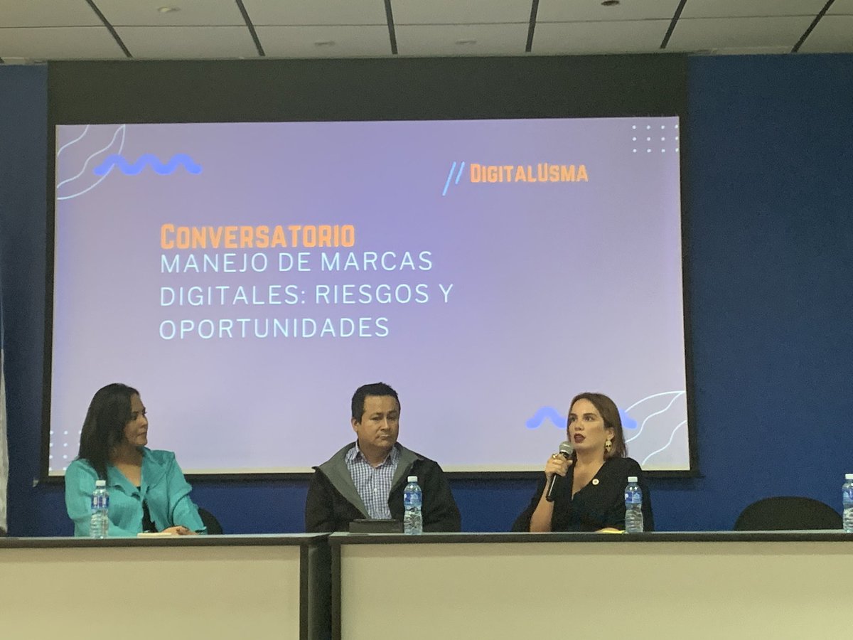 sofirodlopez's tweet image. En el segundo conversatorio contamos con la presencia de @Elissaga , Raul Laranda y Guiliana Venutolo. El tema fue “Manejo de Marcas Digitales: Riesgos y Oportunidades”. 
#Perdig2020 #DigitalUsma