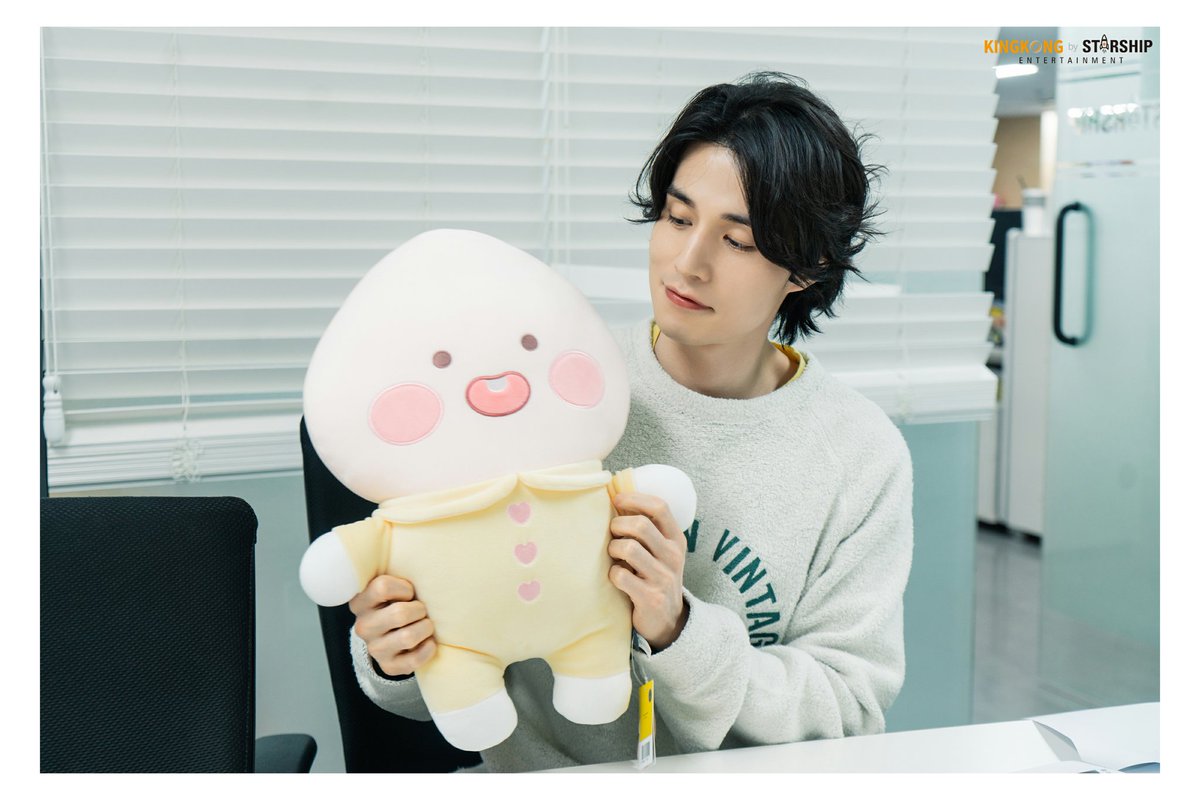 LDW_Admirer's tweet photo. Ah CUTENESS! β₯β₯β₯
π· Photo Credit: Lee Dong Wook's Official Website
#μ΄λμ± #LeeDongWook #ToMyInside https://t.co/O5146el89S