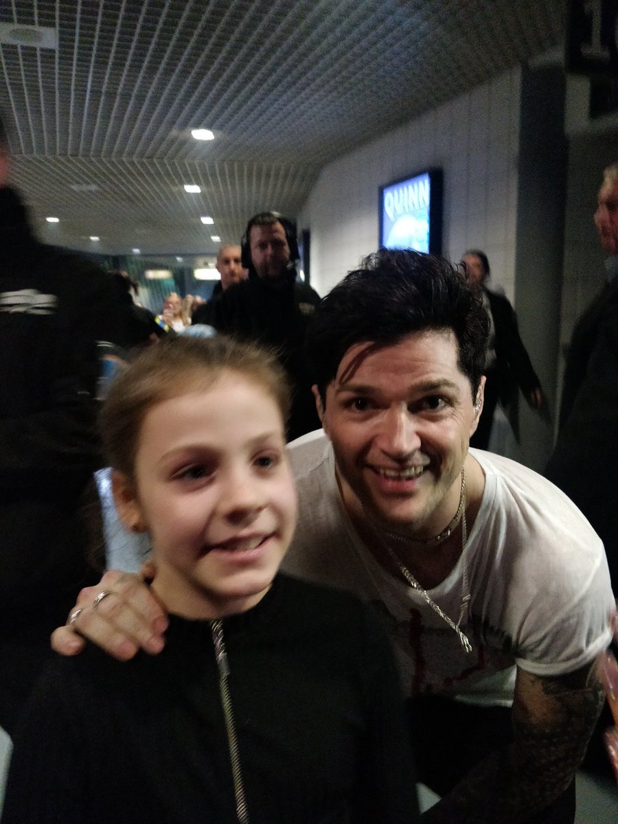 EmmaScott78's tweet photo. @TheScript_Danny thanks for making my little girls night #TheScriptFamily #CoolFM #SSE Arena Belfast #BelfastLive https://t.co/LqWETpWIZH