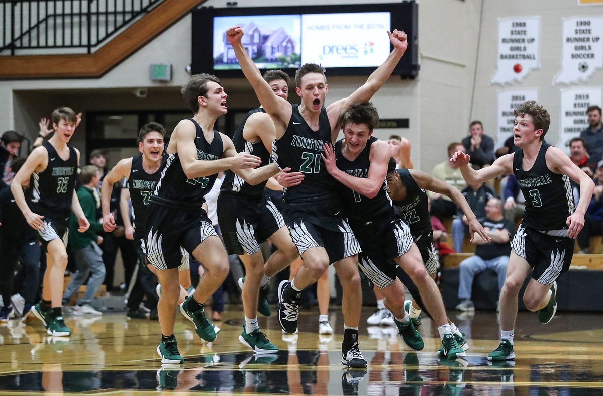 ScottEHorner's tweet photo. And we’re just getting started with the @IHSAA1 tournament. 

@JennaRWatson photos from @ZCSeagles’ thrilling win over @FHSTigers. 

https://t.co/XZX9rQQY0R https://t.co/vSKHoK8swd