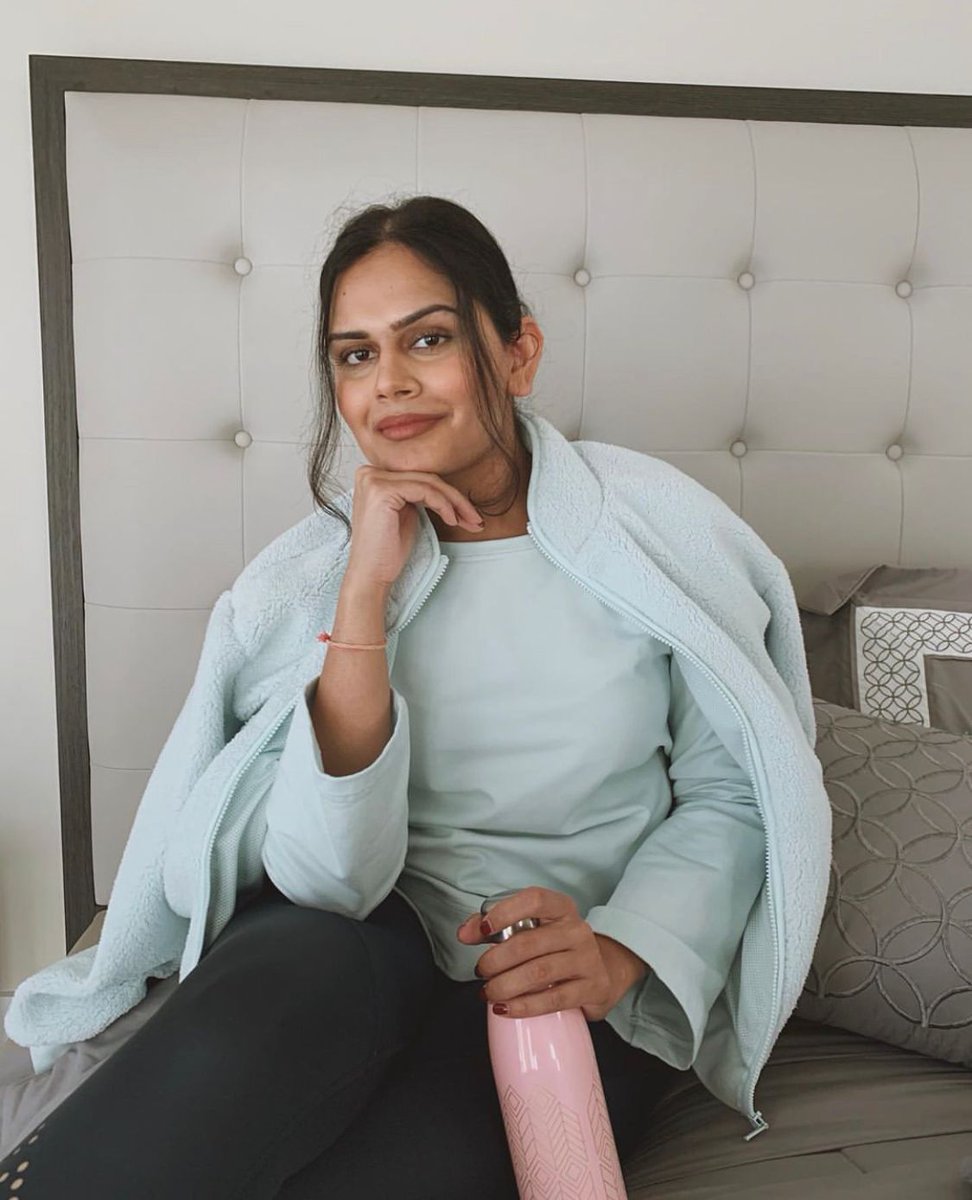 March is officially here and we're setting the mood for spring with gorgeous pastel hues. Stock up on these wear-now styles and get ready to transition into warmer days. 

SHOP PASTELS: buff.ly/2PLki10
|| photo via <a href="/theluxurybelle/">The Luxury Belle</a>