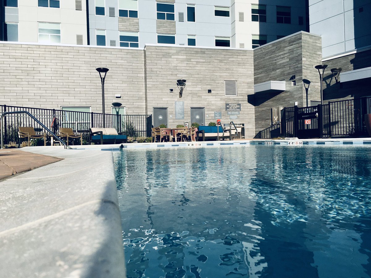 HyattHouseSJC's tweet photo. It’s getting warm out and our beautiful blue pool is waiting for someone to make a splash! #hyatthousesanjoseairport #TravelTuesday #poolside #pool #hotel #travel #TravelBlogTuesday https://t.co/a1VcMoo2rm
