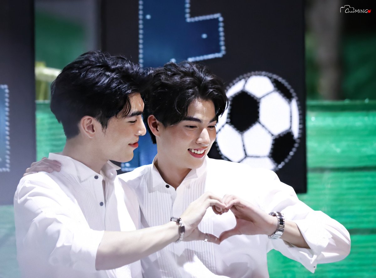 CharMING300K's tweet photo. น้ำหยดลงหินทุกวัน..... หินใจอ่อนแล้วมั้ง?

#หวานใจมิวกลัฟ  #GulfKanawut #MewSuppasit​
#545withMewGulf 125,126 https://t.co/Af3sCefaZD