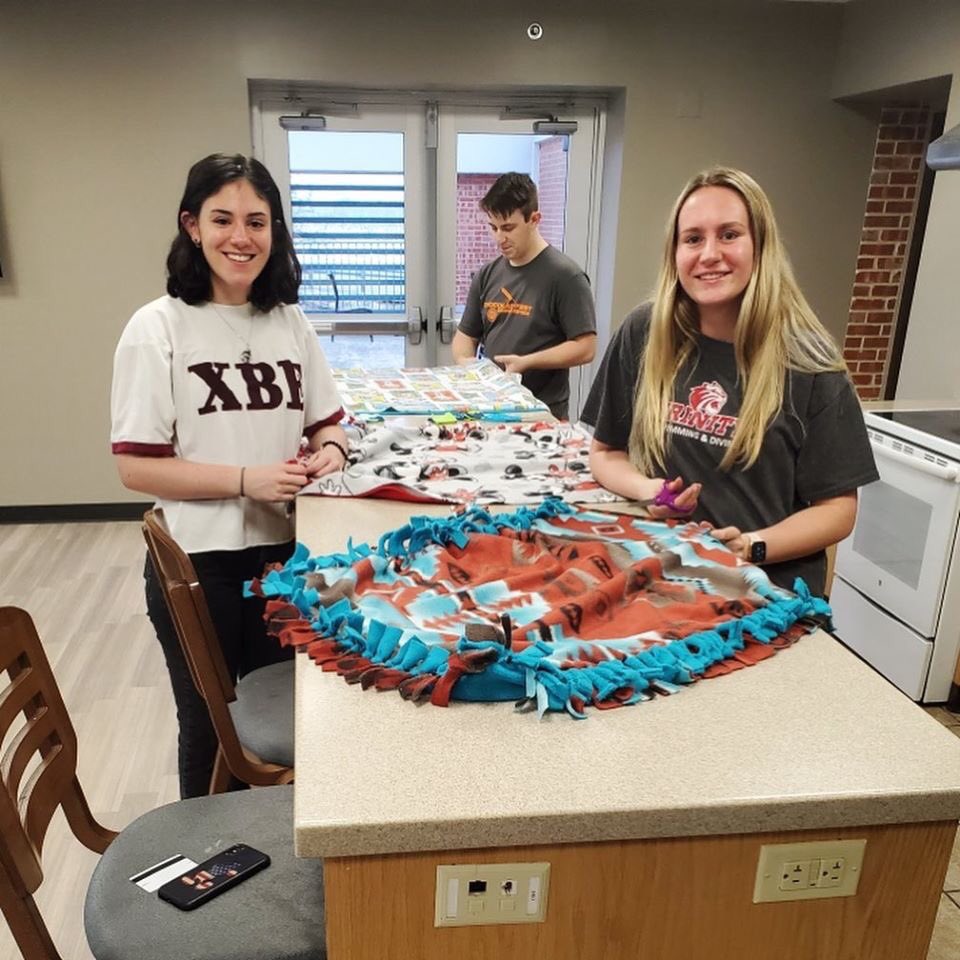 TUProLife's tweet photo. These are some of our members making baby blankets to donate to mother’s in need 😊
.
A big shoutout to the Catholic Student Group for partnering with us! Let’s do this again! https://t.co/49RFtXjJqN