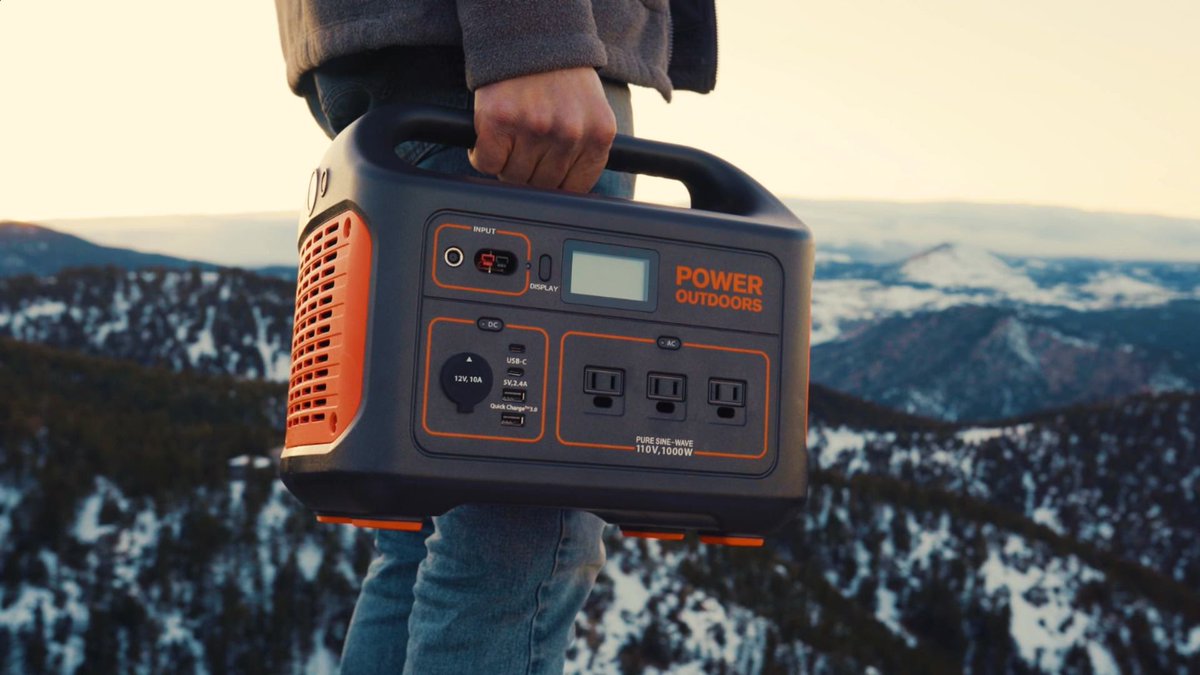 jackeryinc's tweet photo. Jackery #Explorer1000 is finally coming this #JackeryExplorerDay 

Higher wattage, larger capacity! 1002Wh? fast-charging MPPT?1000W? 2000 watts? 🧐

Follow @jackeryinc to get the Early Bird Discount &amp; Check the link to get more details. https://t.co/O8fnFsJ65S https://t.co/r9ssjECHLM