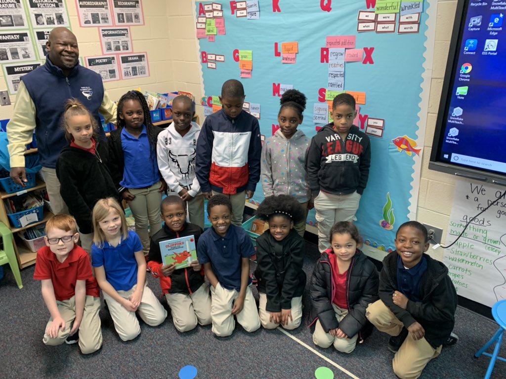 MrsWicker2nd's tweet photo. Mr. Darreyl Davis read to my class Monday, for #ReadAcrossAmericaDay https://t.co/56ytLZJhTz