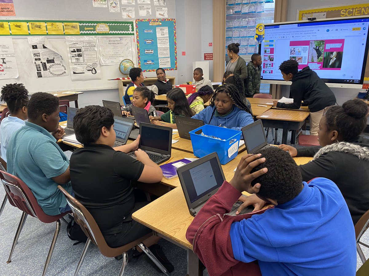 Collins077's tweet photo. The Grade 5 students @GPESpbc received an innovative science lesson today on their primary and secondary benchmarks,hands-on interactive learning❤️. #ScienceMatters #SDPBCScience @pbscience4u @DianaFedderman @Diana__Snider @evacwynar @NorthRegionELA https://t.co/LwuESkF6bm
