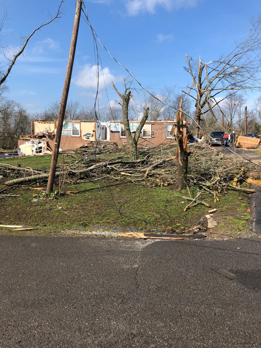 JackSimmsOPS's tweet image. Mt Juliet Tornado Damage-  Fescue Drive near Catalpa