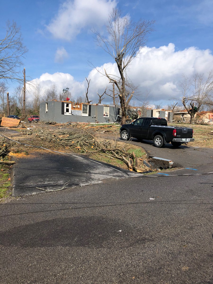 JackSimmsOPS's tweet image. Mt Juliet Tornado Damage-  Fescue Drive near Catalpa