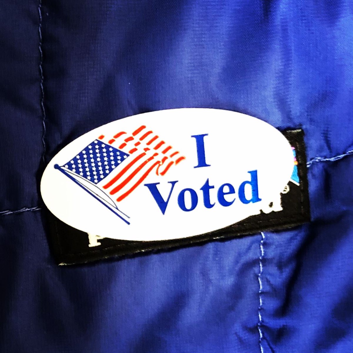 mizcopp's tweet photo. Vote. No matter who you choose to support, decide for yourself, and participate in your democracy! If you’re under 18, encourage others now and cast your own vote when you can! #socialstudiesteacher #vote #democracyinaction https://t.co/fXFgi2LXHl