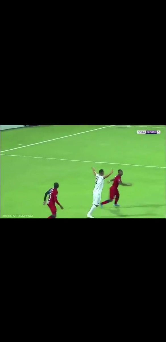 EduGimenez10's tweet photo. Oscar Tacuara Cardozo es tan crack que antes de meter el gol ya festeja! #CRAAACK https://t.co/93C1HG9qLY