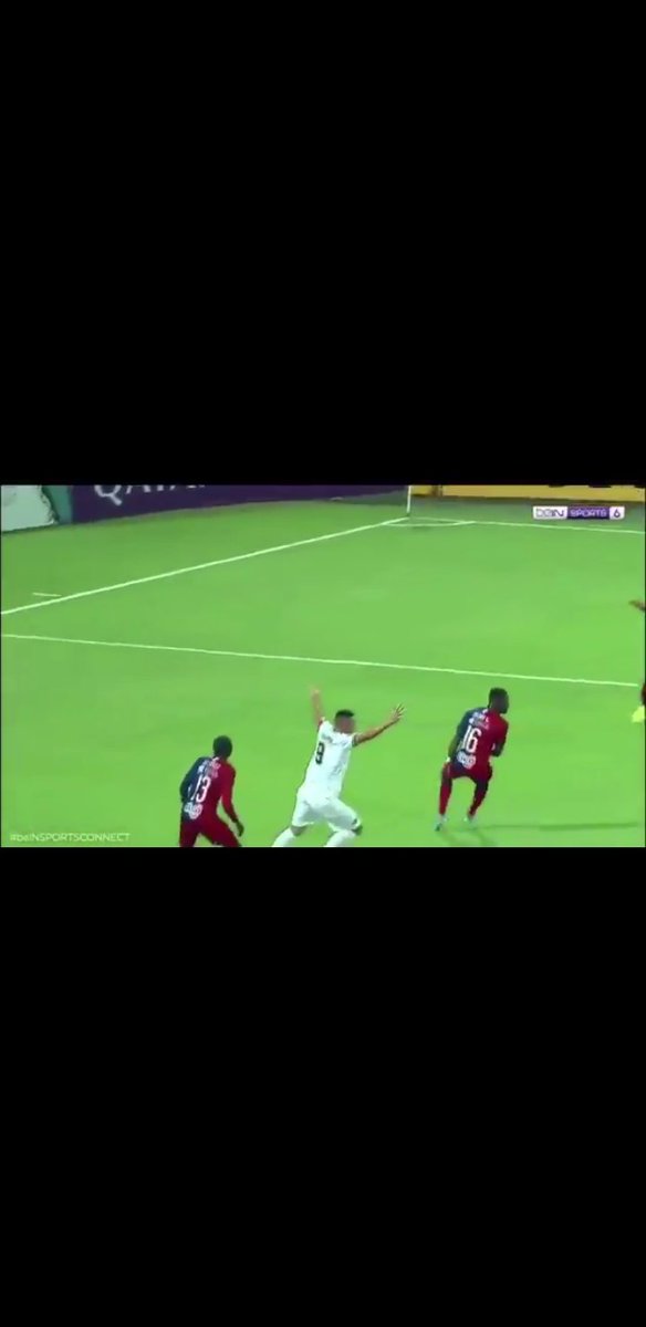 EduGimenez10's tweet photo. Oscar Tacuara Cardozo es tan crack que antes de meter el gol ya festeja! #CRAAACK https://t.co/93C1HG9qLY