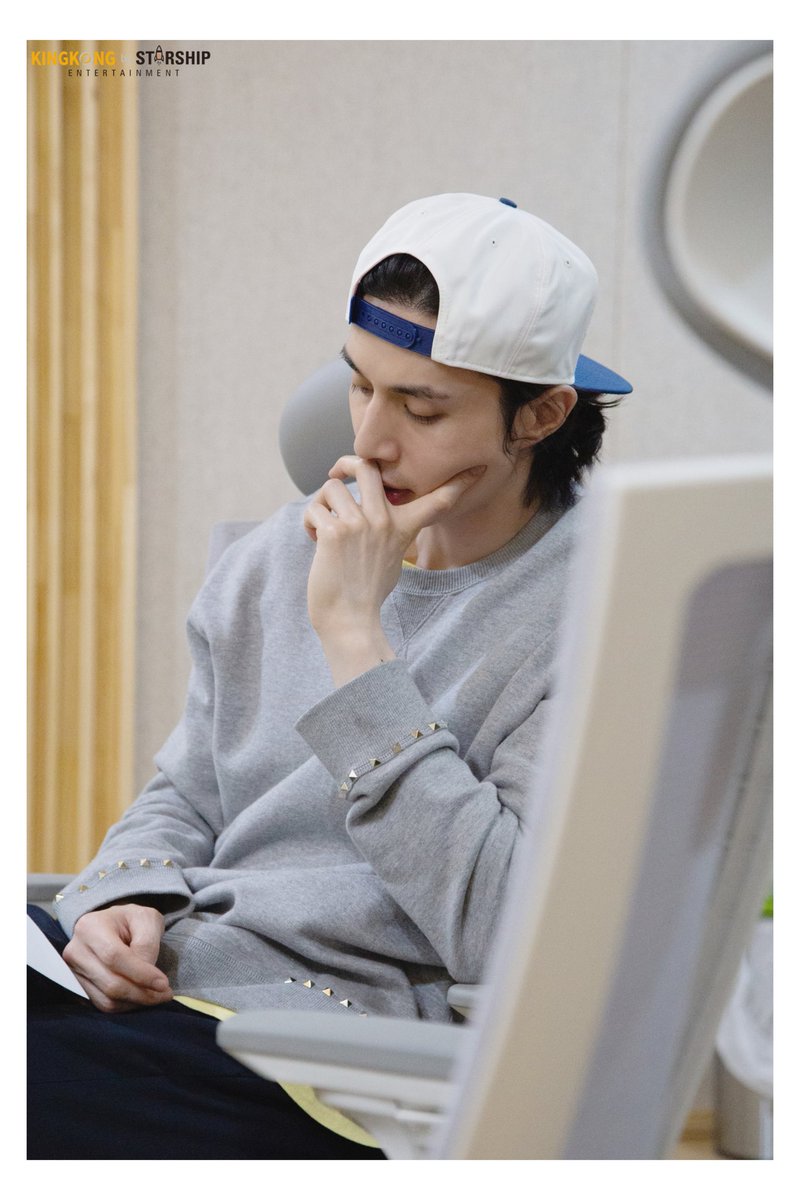 LDW_Admirer's tweet photo. Serious and Focus Wookie! β₯β₯β₯
π· Photo Credit: Lee Dong Wook's Official Website
#μ΄λμ± #LeeDongWook #ToMyInside https://t.co/KYZiRZLBgu