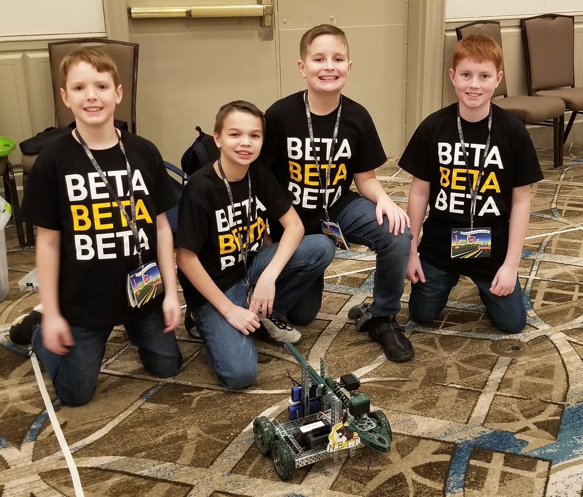 rforby85's tweet photo. Goreville Elementary Robotics at #BetaCon20 🖤💛🖤💛 https://t.co/U9TVQ1d5ux