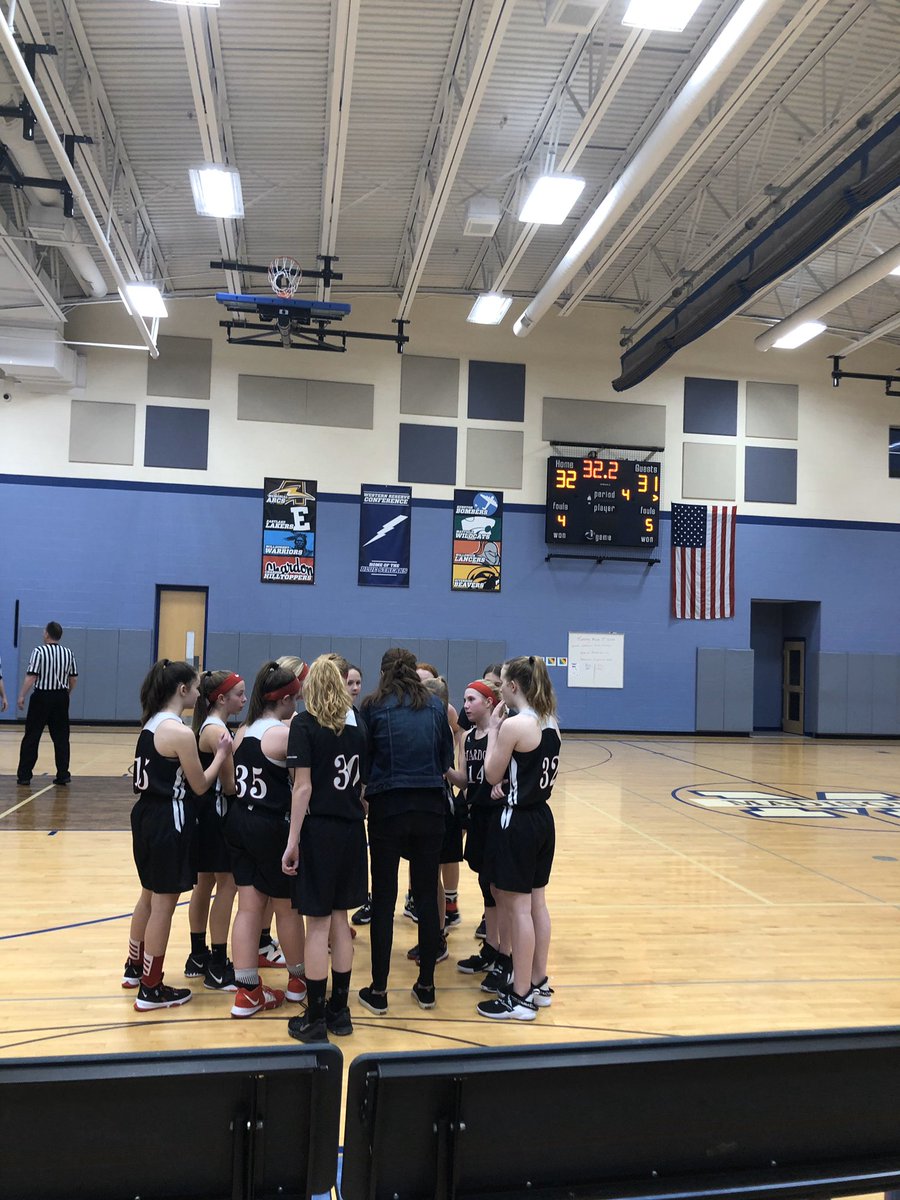 MissMaddenGr4's tweet photo. So proud of these girls! What a great season! Tough loss to Kenston in the championship. #Chardon https://t.co/jEQxNvh8fG