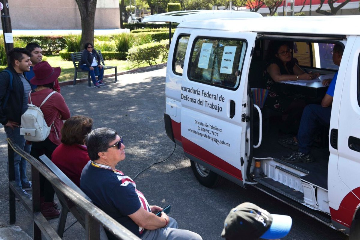 BJAlcaldia's tweet photo. A través de la Unidad Móvil @PROFEDET se ofrecen servicios gratuitos de orientación,  asesoría, conciliación y representación legal a trabajadores cuya situación laboral se vea perjudicada. 
🗓Lunes a viernes
⏰10:30 a 14:30hrs. 
📍Municipio Libre y División del Norte https://t.co/sdlPvQNzph