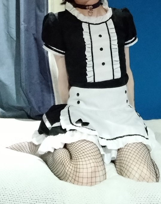 "What can I do for you, sir?" "you want to see what's under here?" https://t.co/8VCyrVMods