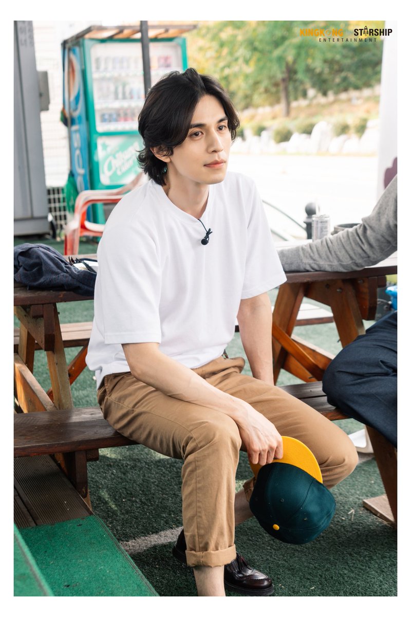 LDW_Admirer's tweet photo. I just Realized that Wookie Oppa Can be so Handsome even When He is Playing Baseball and Captured in Candid Photos Like This! β₯β₯β₯
π· Photo Credit: Lee Dong Wook's Official Website
#μ΄λμ± #LeeDongWook #ToMyInside https://t.co/sY9CoHPtRa