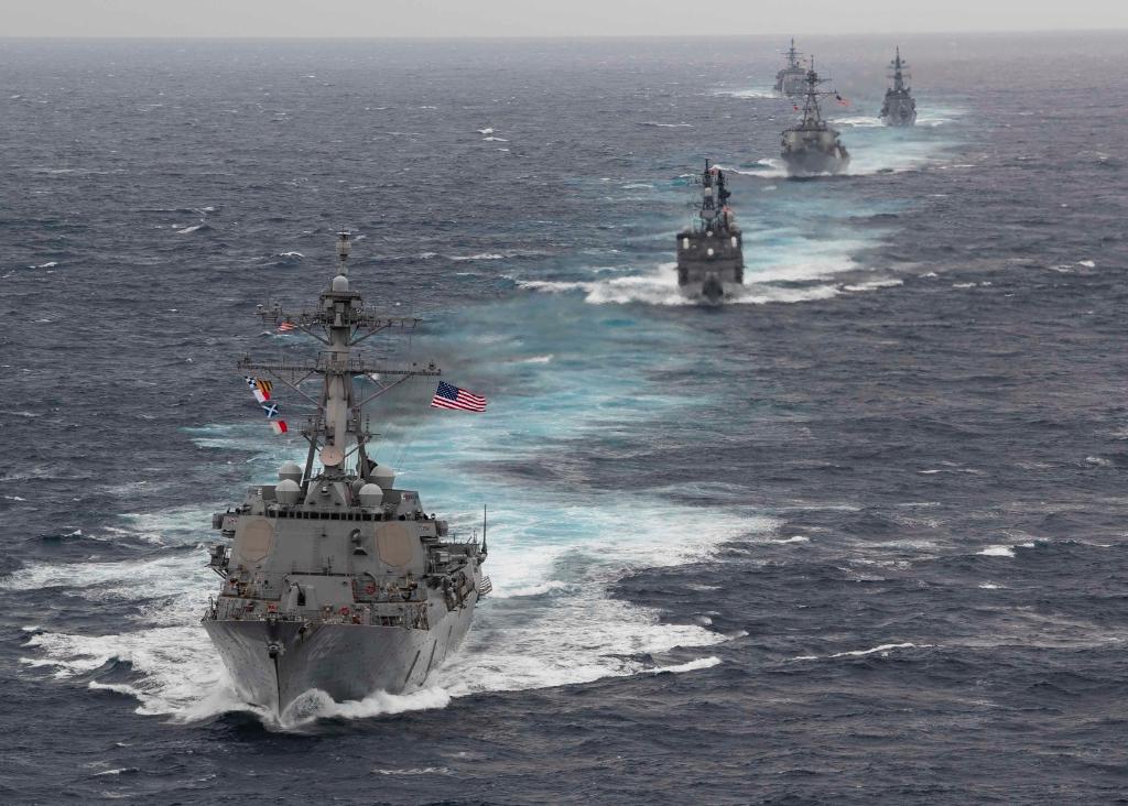 USNavy's tweet photo. #USNavy photos of the day: #USSMustin, #USSBarry and #USSAntietam are underway with #JMSDF, a Sailor stands watch aboard #USSCarney in #US5thFleet, #USSVellaGulf holds a damage control drill and #VAQ131 participates in #RedFlag201 ⬇️ info &amp; download ⬇️: https://t.co/tGpVcer9TI https://t.co/PxCEfZD6Yx