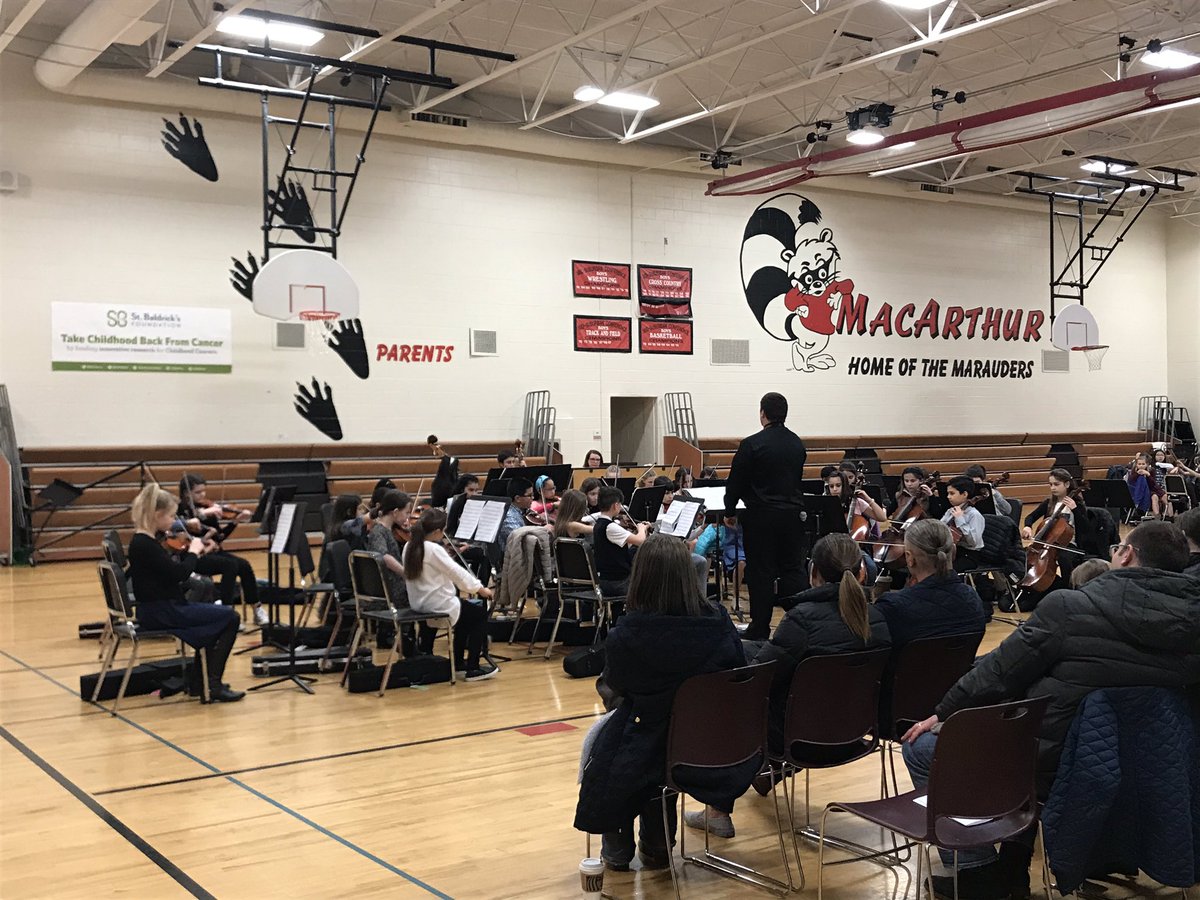 MissWessel5's tweet photo. Great job, @D23Orchestras! The fourth and fifth grade orchestra concert was awesome #Proud2BD23 #SullivanRocks https://t.co/uzCDc72NcQ