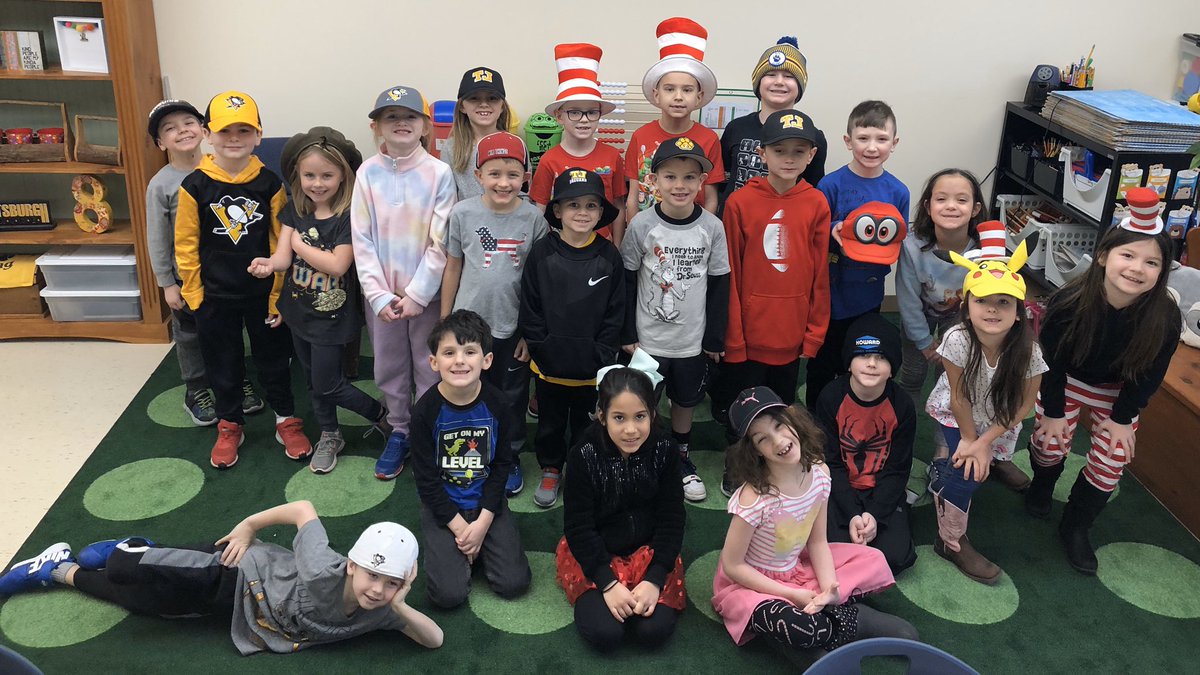 MrsHampsay's tweet photo. Gill Hall Reads Week = the best week! 📚🎉 On Monday, our students wore their favorite hat and read to therapy dogs 🐶 These puppies brought pure joy to our little readers 🤗 Thank you to our amazing PTA for planning and organizing these fun activities!!! #WErTJ #GillHallElem https://t.co/ZmH68tUk2i