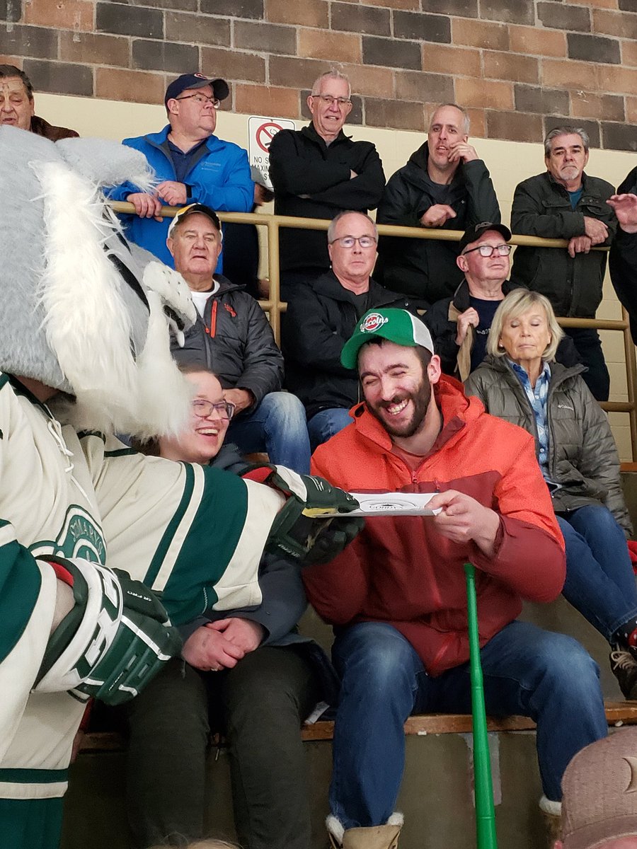 LincTheMascot's tweet photo. Hey you with that Horn! Guess what...You're the #GordysPubStMarysOntario Fan Of The Game!!!
Thanks for making noise for your @stmlincolns!
#GoLincsGo #LINCSWANTNOISE #lincsfanofthegame https://t.co/zFtu72RJB3