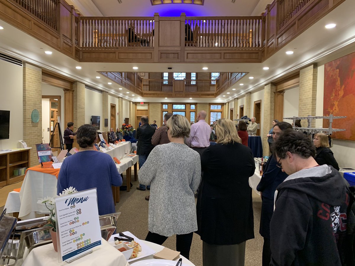 HaussmannLab's tweet image. Rather then heading home after a tiring day I stopped by the @BucknellU Faculty Scholarship Reception. It was super inspiring to see all the great work done by the faculty here! Thanks to @profng @MartineBotany and Erica Delsandro for sharing a bit more about their amazing work!