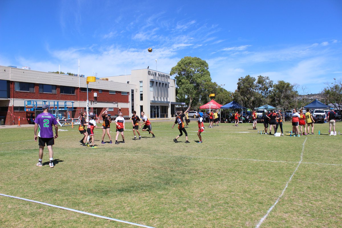 An amazing Summer Classic was played out last weekend! Here's the wrap up from an incredible tournament and a nail-biting Grand Final! ⚽

ow.ly/hsq050yCdYp

#korfball #summerclassic #auskorf #thisiskorfball