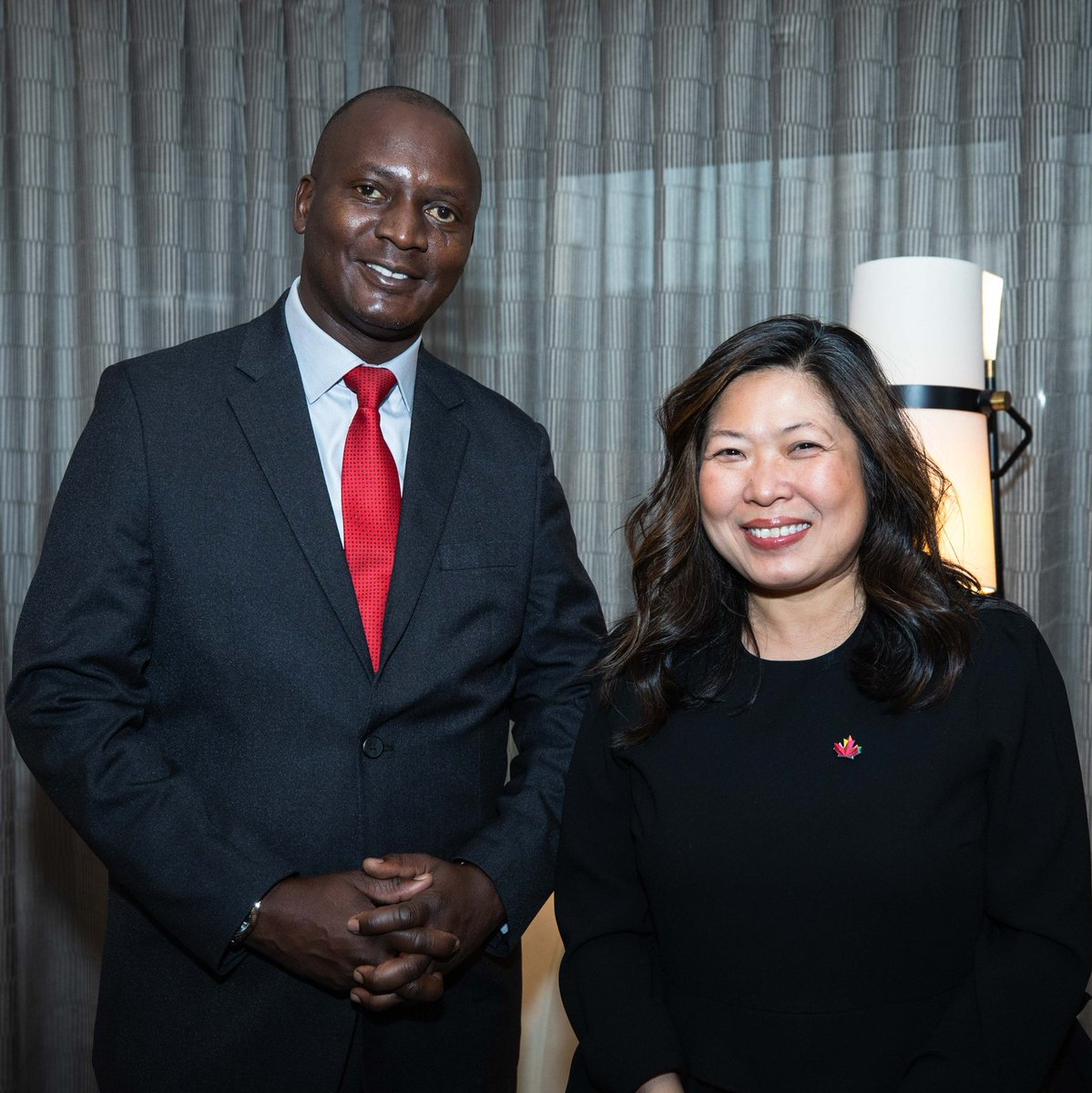 CanadaTrade's tweet photo. While at @the_PDAC  convention, Minister Ng met with several ministers from countries where 🇨🇦 sees significant opportunities to work closer together in #mining and #cleantech, including Egypt and Zambia. #PDAC2020 #CanadaatPDAC https://t.co/D3jIZP7Dnf