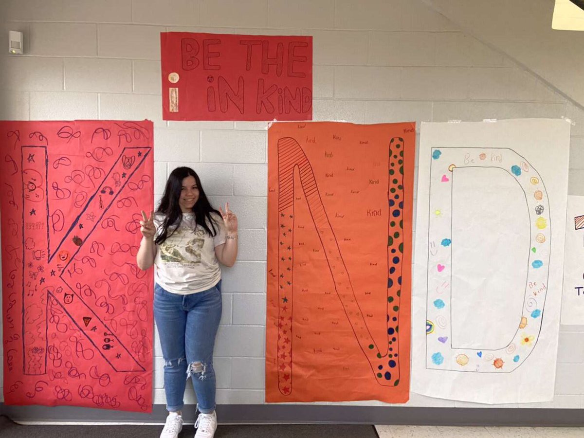 KindnessOc's tweet photo. We had so much fun today. Make sure you stop by our mural, take a picture and tag us!! Don’t forget to use the hashtags #betheIinkind #ockidness #PantherPride https://t.co/YVNJ5gzITr