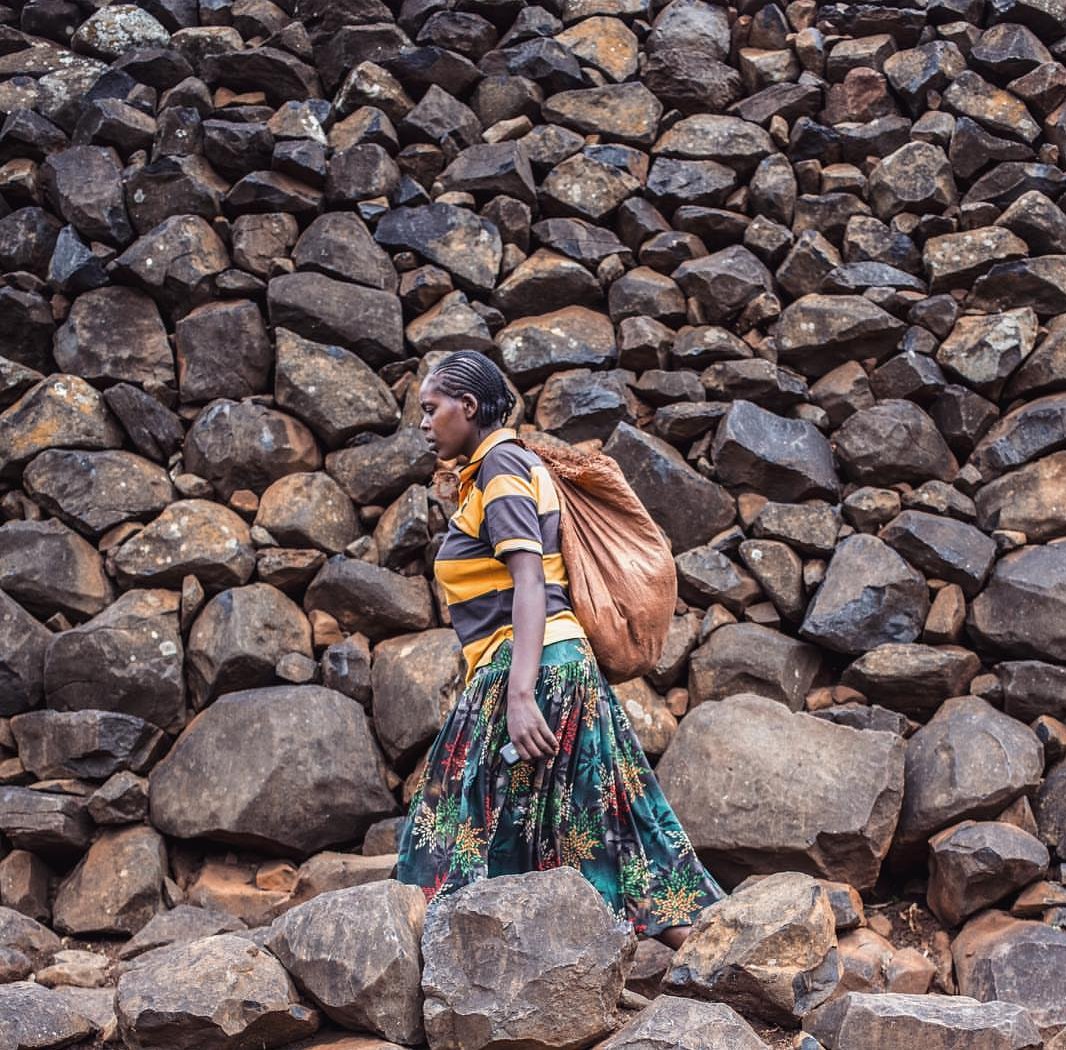 AbujaPhotoFest's tweet photo. SPOTLIGHTING AFRICAN FEMALE PHOTOGRAPHERS

Informed by her experience in design, Eyerusalem Jiregna now uses photography to document and display living history. She specialises in evocatively bright and https://t.co/D5r7cNp6Yc