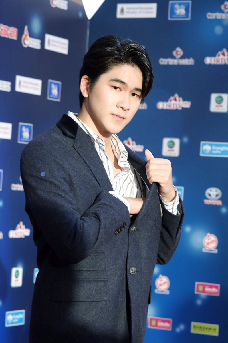 TTaewTaew's tweet photo. ผมโตเป็นหนุ่มแล้วฮับ ♥️
.
-030320-
#bbeambr
#คมชัดลึกอวอร์ดครั้งที่16 https://t.co/9R1EjVWaws