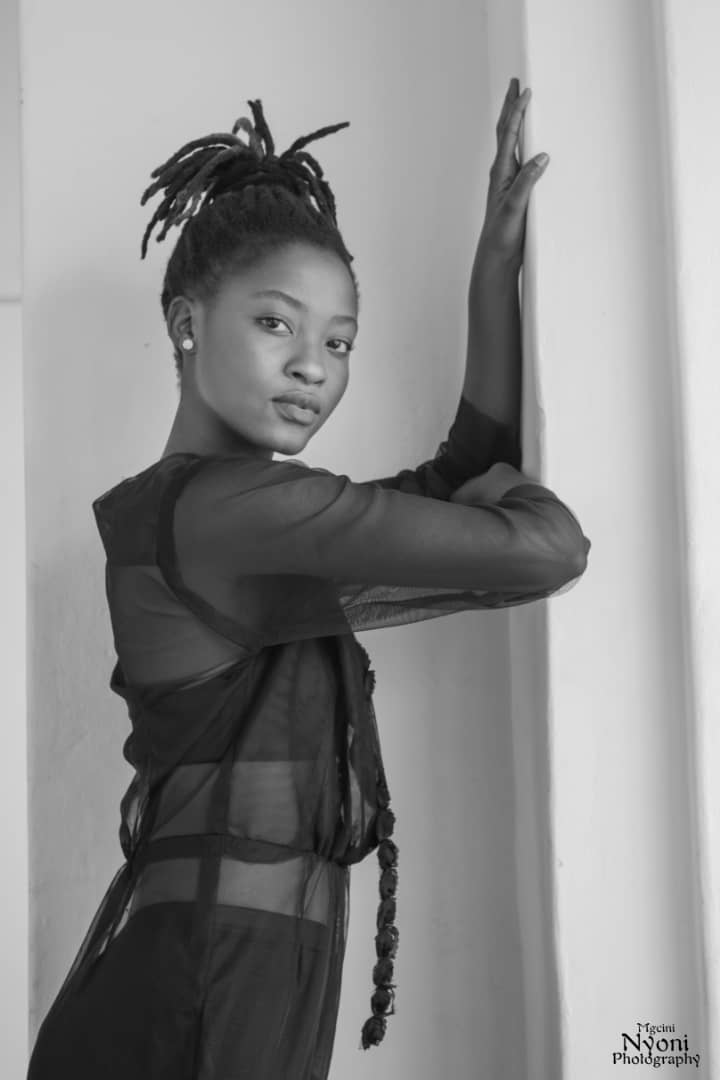 houseofmutu's tweet photo. This is a fashion story.... Coming soon!
#echoes&amp;shadows
#houseofmutu.zw
#umceco.tv
#convergence.zw
#natgalleryzim
#kwaneleshantel
#trendsetter
#fashionstories
#fashionshow
#zimfashion
#umcecowayawaya https://t.co/Igr6yGznmC