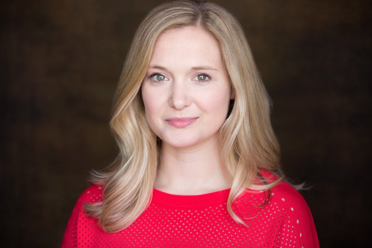 JasonMarc24's tweet image. Today see the return of the brilliant @AmyMogs to the Acting department @EmilDaleAcademy. Amy has recently finished a run of #AKindofpeople at The Royal Court. #Actingforscreen