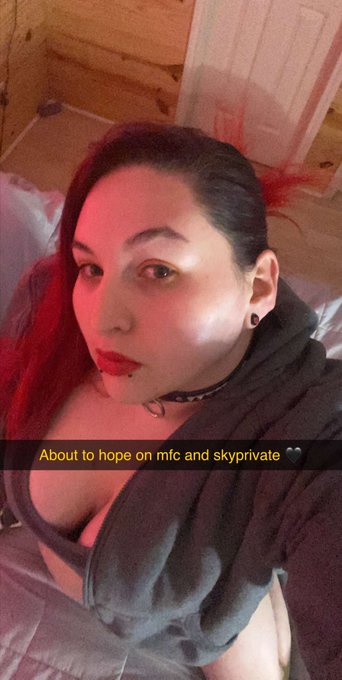 i'm on https://t.co/xlz3uv9LFt and https://t.co/TsuLmBzC9T i'm all hot and bothered so come play with<a href="/tag/onmfc"class="tags"><span>#onmfc</span></a>