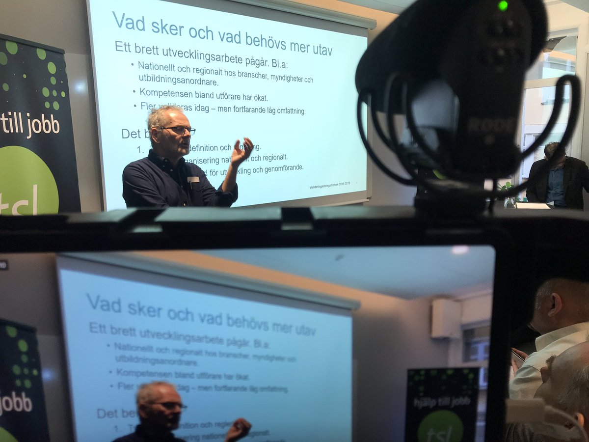 JohanGrauers's tweet photo. Fullsatt! Livesändning pågår - på Trygghetsfonden TSL:s Facebook #validering #utbpol #svpol #live #arbpol #facket @anders_ferbe @gdMYH @SKTCSE https://t.co/hAlm8xXrQn