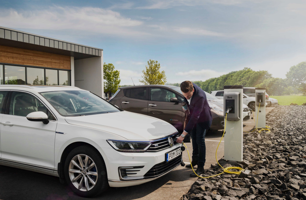 Autolease väljer Bee som partner för laddning till tjänstebilar mynewsdesk.com/se/bee/pressre…