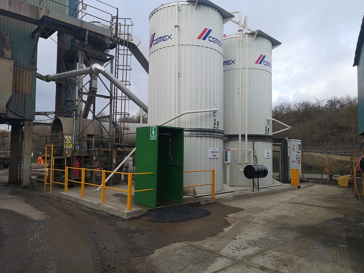 A massive Thank You to all involved in the installation and commissioning of our brand new 42 ton bitumen tanks at Local Asphalt Nottingham 🎉 and welcome back 40/60 pen creating opportunities to increase our product range and services 👍